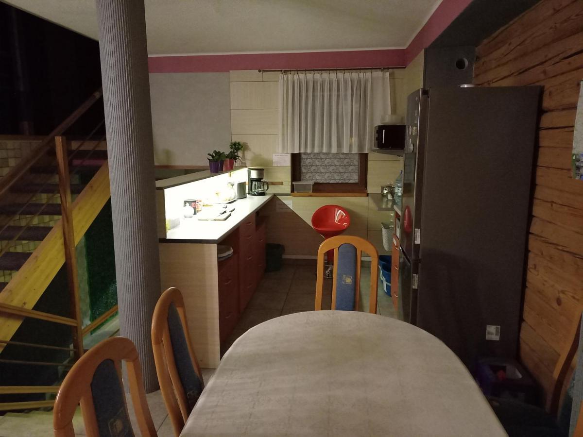 Pokoje Goscinne Jaga Kielce Eksteriør bilde